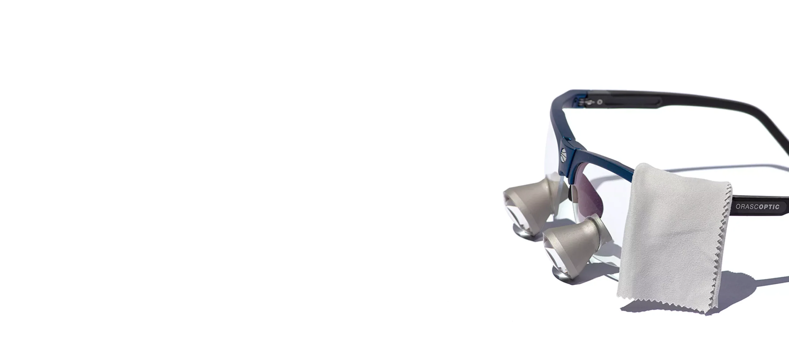 Anti-Fog-Loupes-w-Cloth_hero-2500x850.jpg